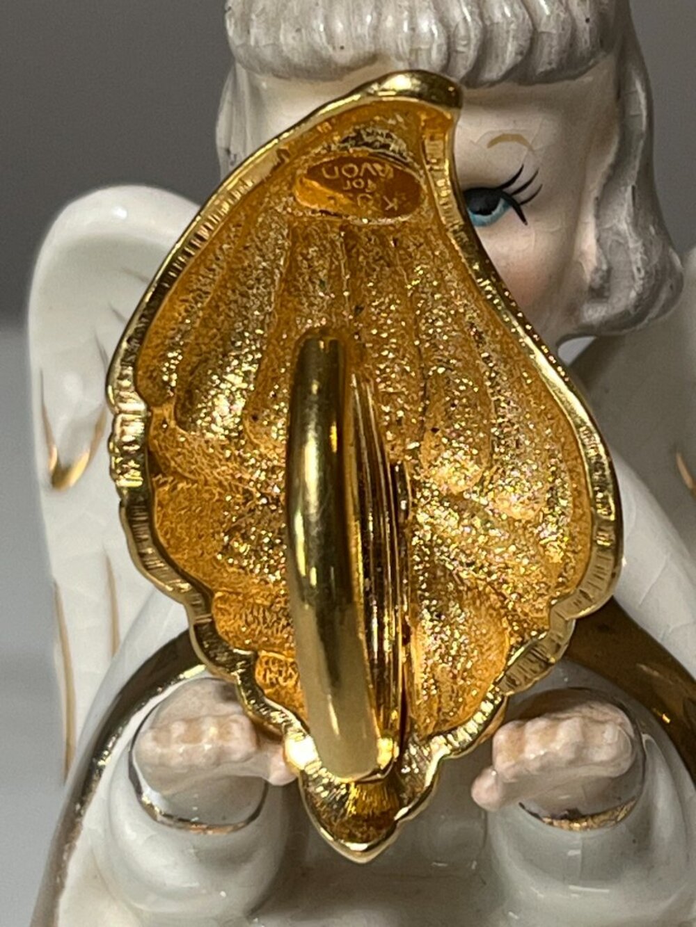 KJL for Avon Vintage Seashell Scarf Ring Rhinestones Gold-Tone - Picture 6 of 6